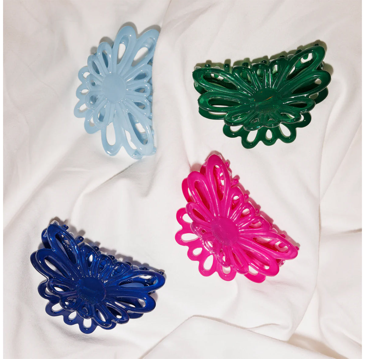 FLOWER CLAW 8CM LIGHT BLUE