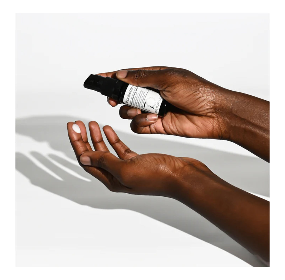 „Hyaluronic Eye Serum” paakių serumas su hialurono rūgštimi