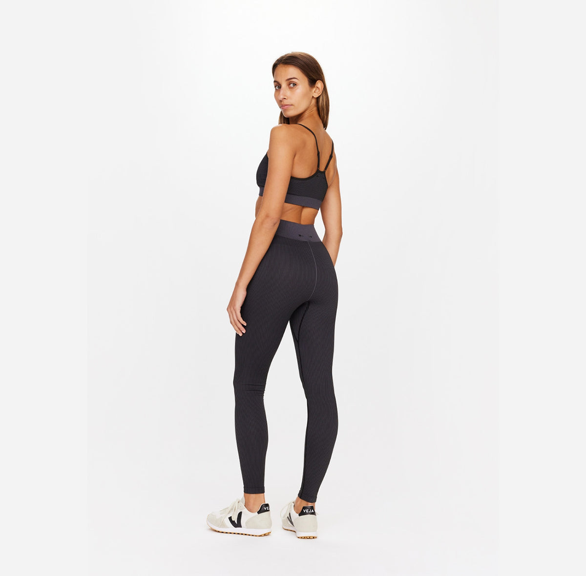 "Seamless 25IN" juodos tamprės
